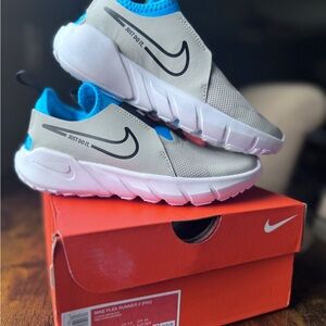 Nike Kids Flex Runner 2 Sneakers - White and Blue